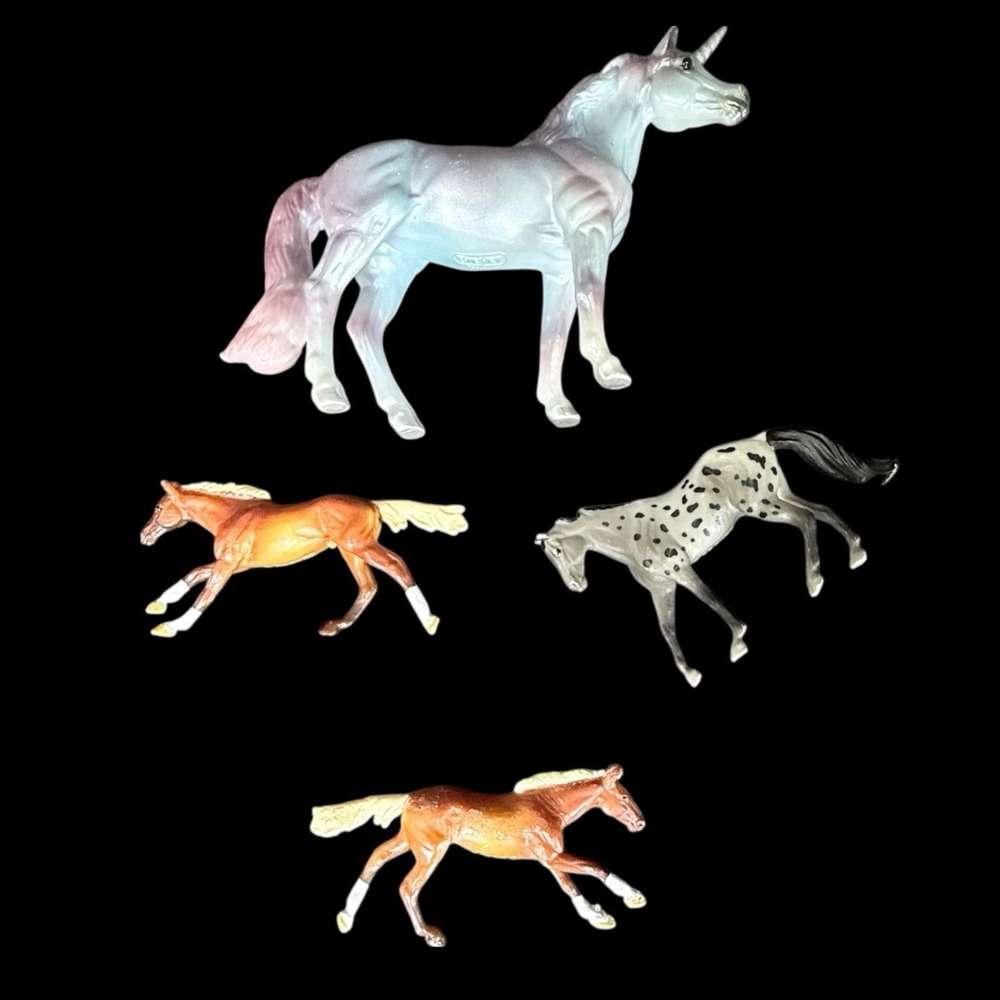 Breyer‎ Horse Mixed Lot of 4 - Horses and Unicorn Horse Toys
